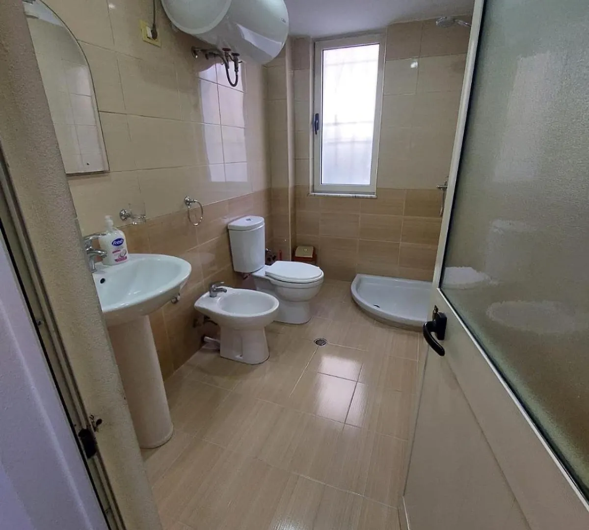 Scutari Apartment 티라나